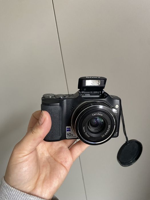 Цифровая камера Sony Cybershot DSC-H20