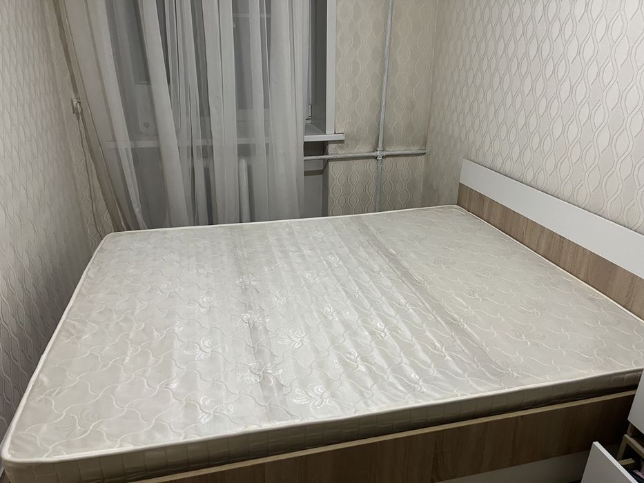 Матрас б/у 160х200