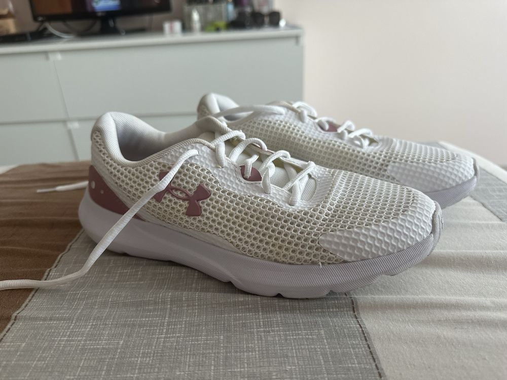 Маратонки under armour