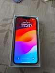 Продавам Iphone 13 128 gb