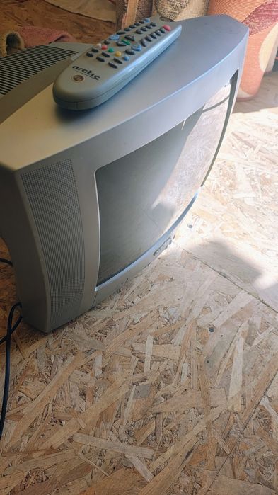 Vând televizor artic diagnostic 45cm