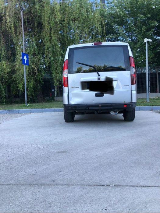 Vând fiat doblo 1.3multijet