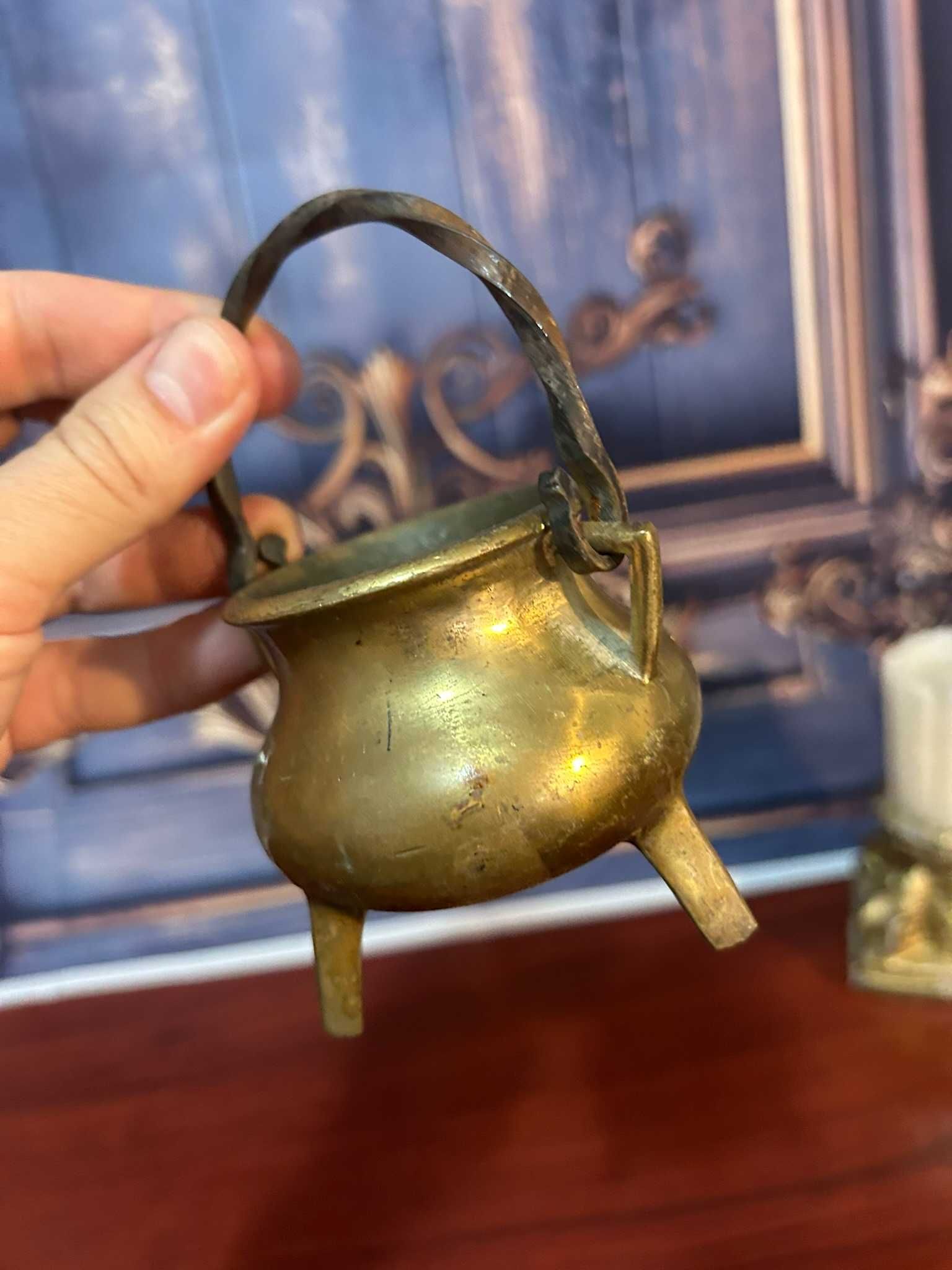 DN644 Caldarusa 400g mica 7cm h si 8 cm diametru deosebita