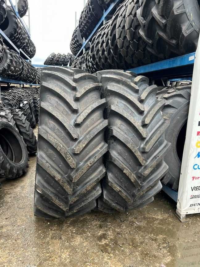 Cauciucuri noi radiale 600/65R34 pentru tractor spate marca BKT