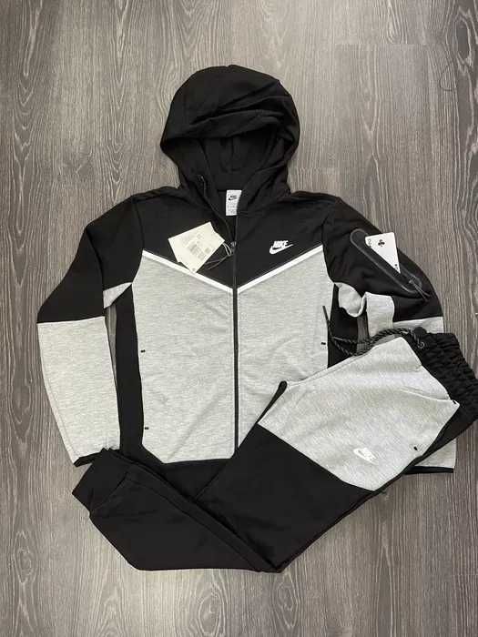 Trening Nike TECH Fleece | Gri cu negru | Bumbac