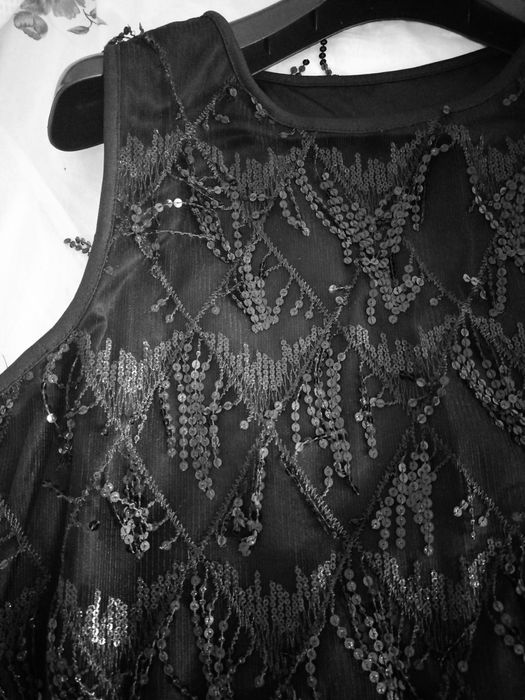 Vând Rochiță cu paiete