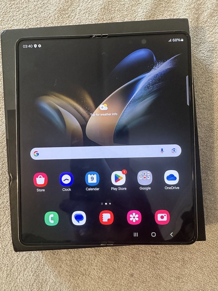 Samsung galaxy fold 4 256gb 12ram dual sim
