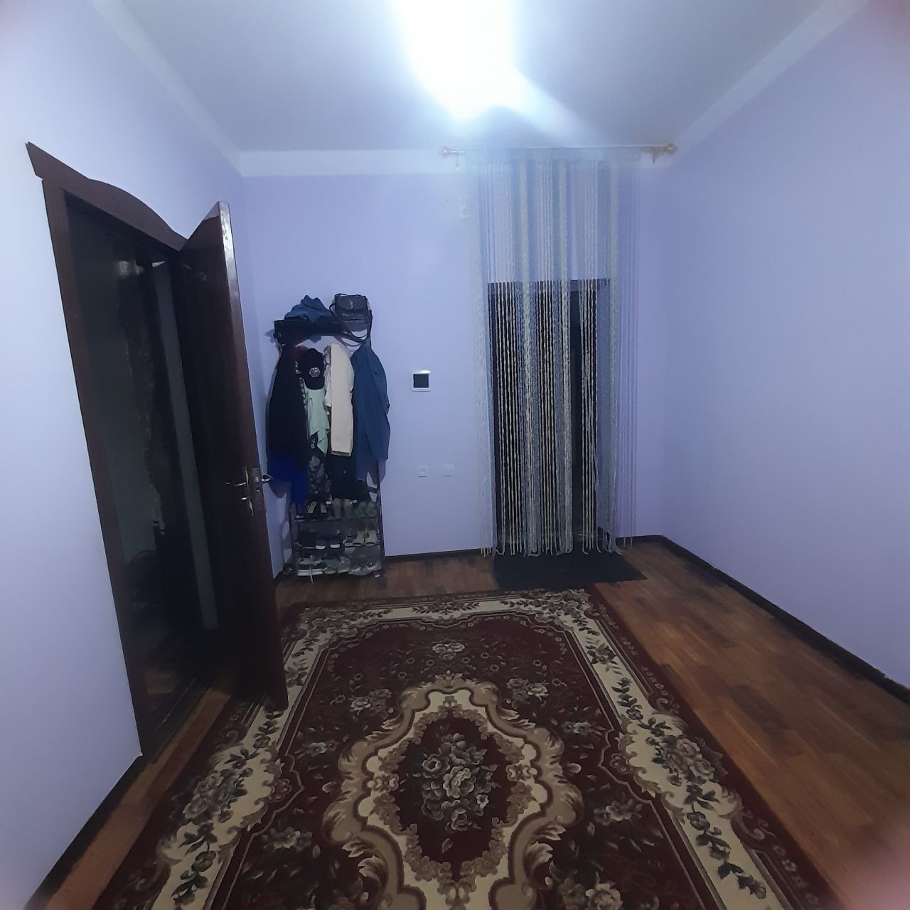 Qarshi kvartira sotiladi
