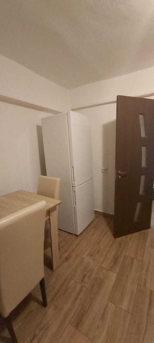 Inchiriez apartament 2 camere  ultracentral