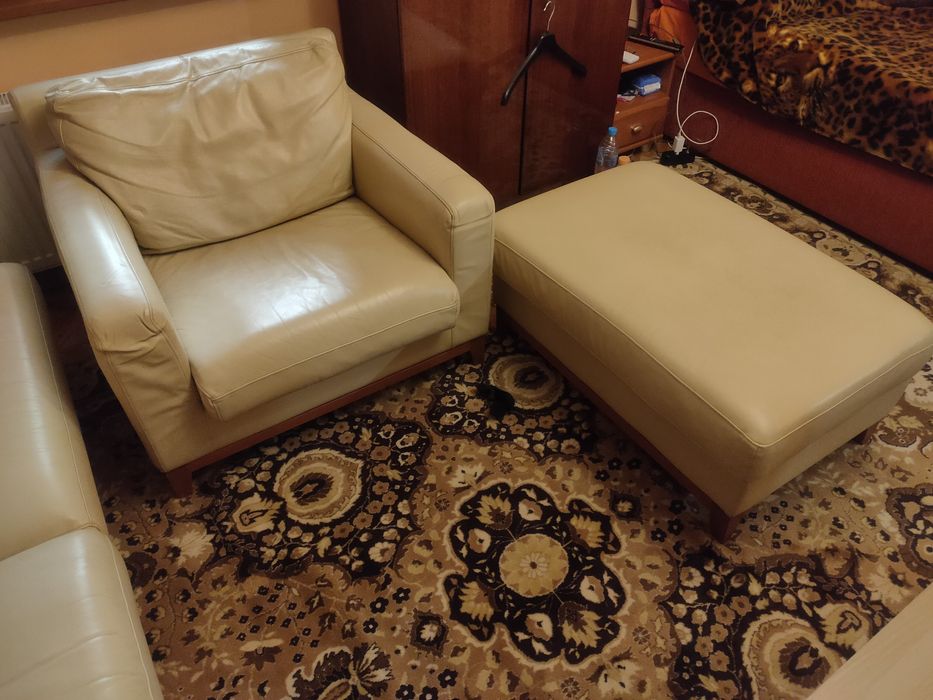 Италианска кожена гарнитура