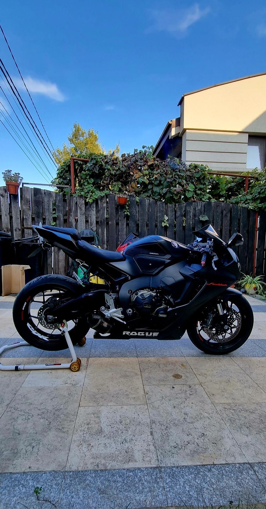 Honda CBR 1000rr Fireblade