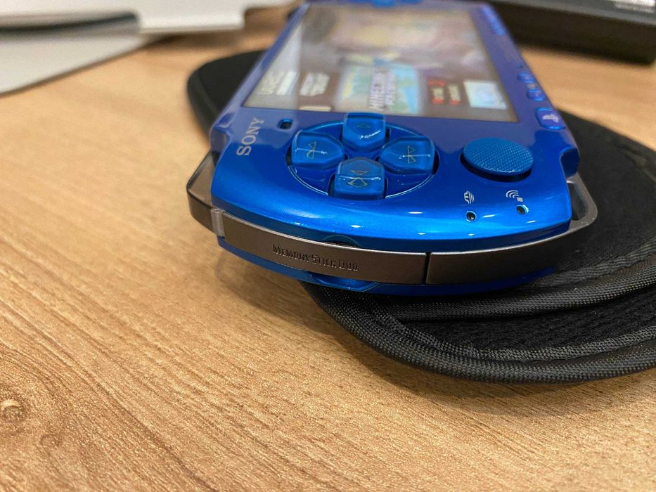 Sony PSP 3000 – Vibrant Blue, stare impecabilă, modificată