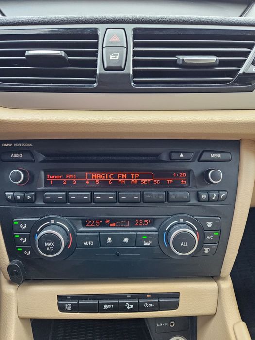 BMW X1 | 2014 | Xdrive | Automat | TVA | Istoric BMW |