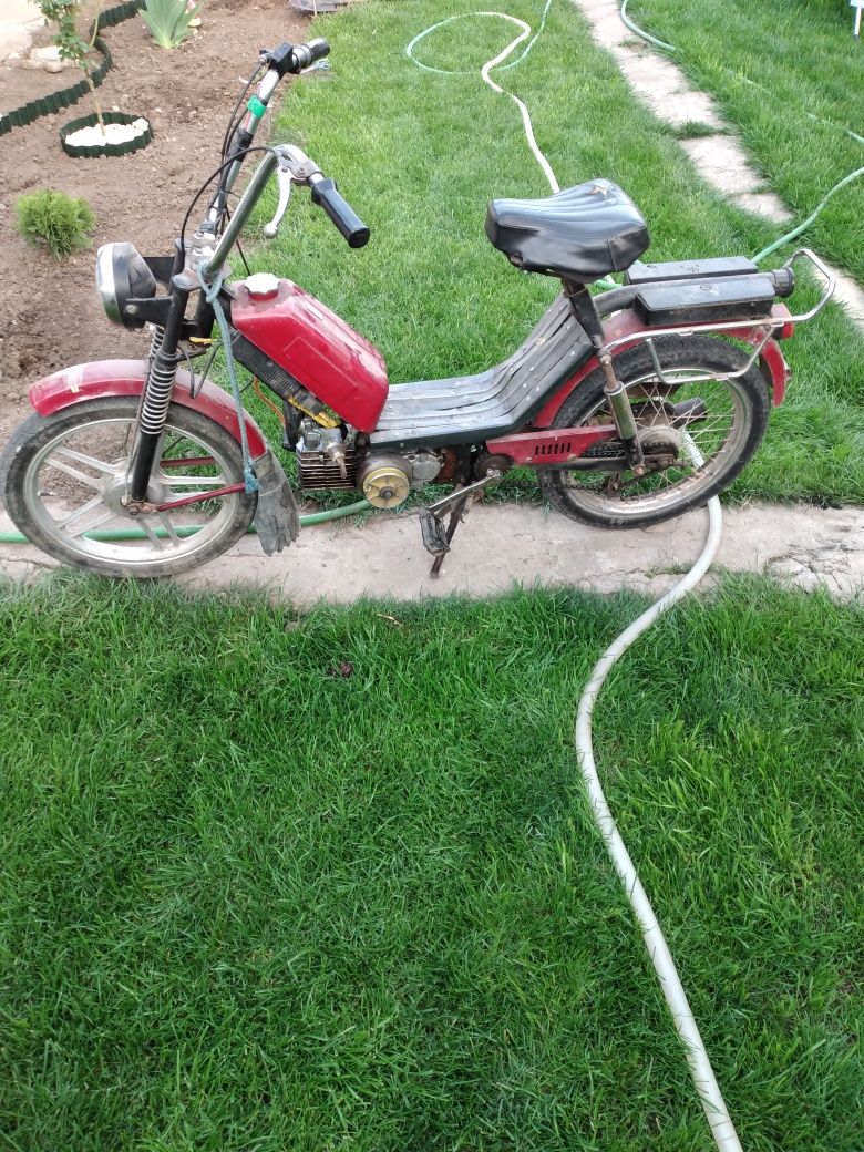 Moped de vanzare