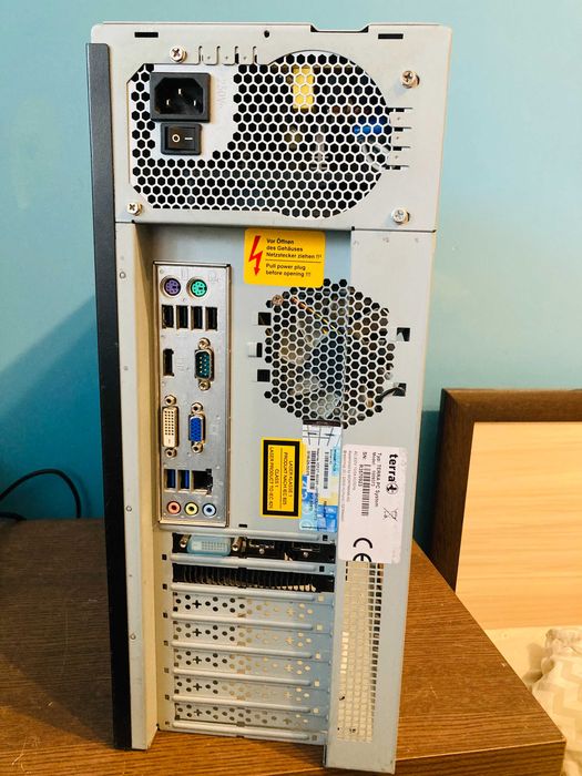 Геймърски Intel I5 4430,RX 560 4GB,16GB RAM,128 SSD+500 HDD