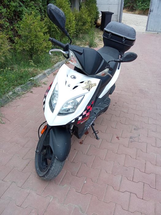 Kymco DJ 50S cat B