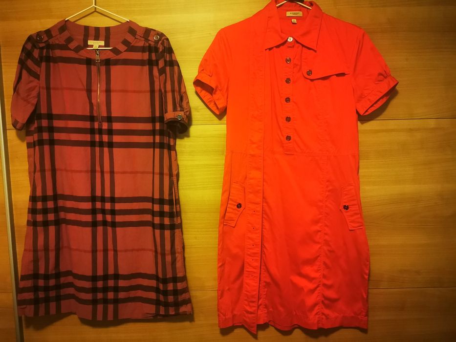 Рокля Burberry в розово и бургундски нюанси