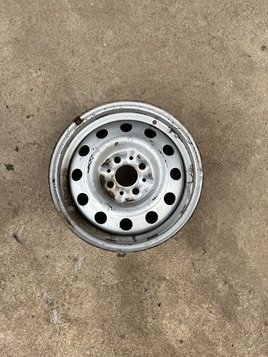 Продам диск R14, 4-100, б/у