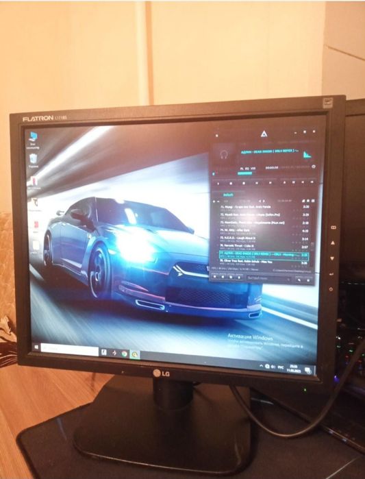 Продам монитор LG Flatron L1718S