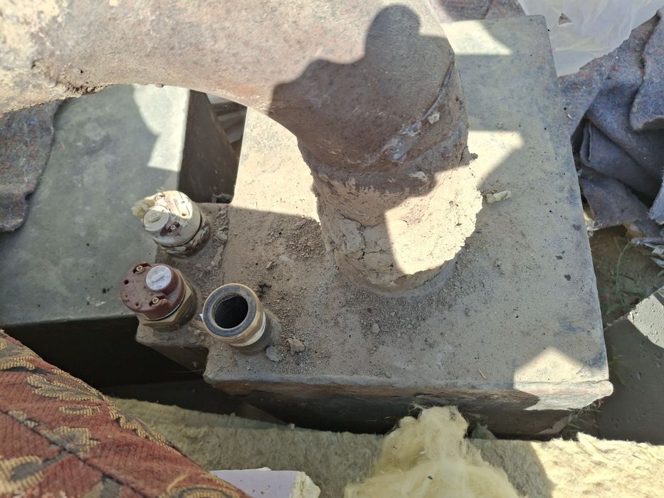 Печь сатылады  газбен ,токпен, комирмен жанады шагын печь тез жылытады