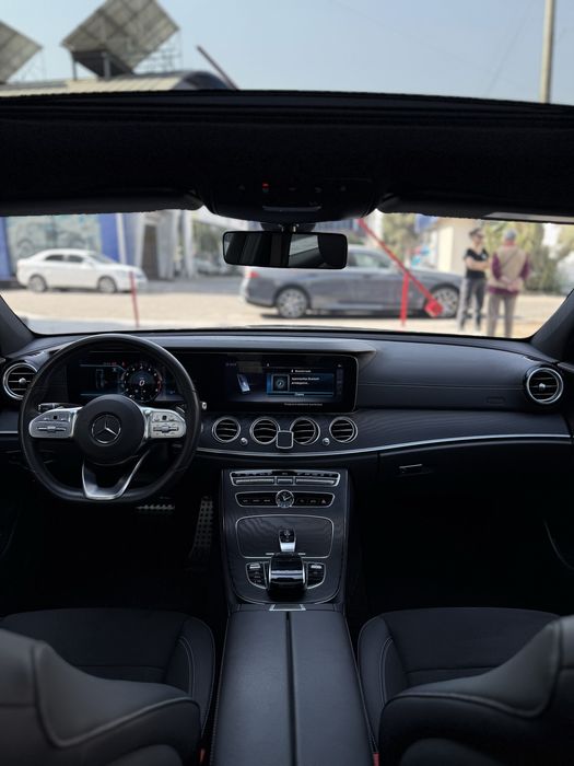 Mercedes Benz W213 E200