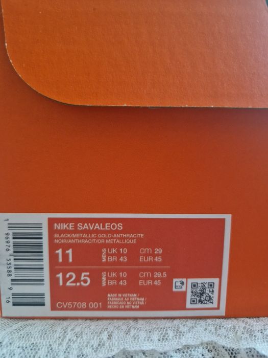 Nike savaleos black/metallic gold-anthracite
