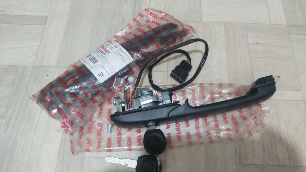 Продам ручки передние на пассат B4