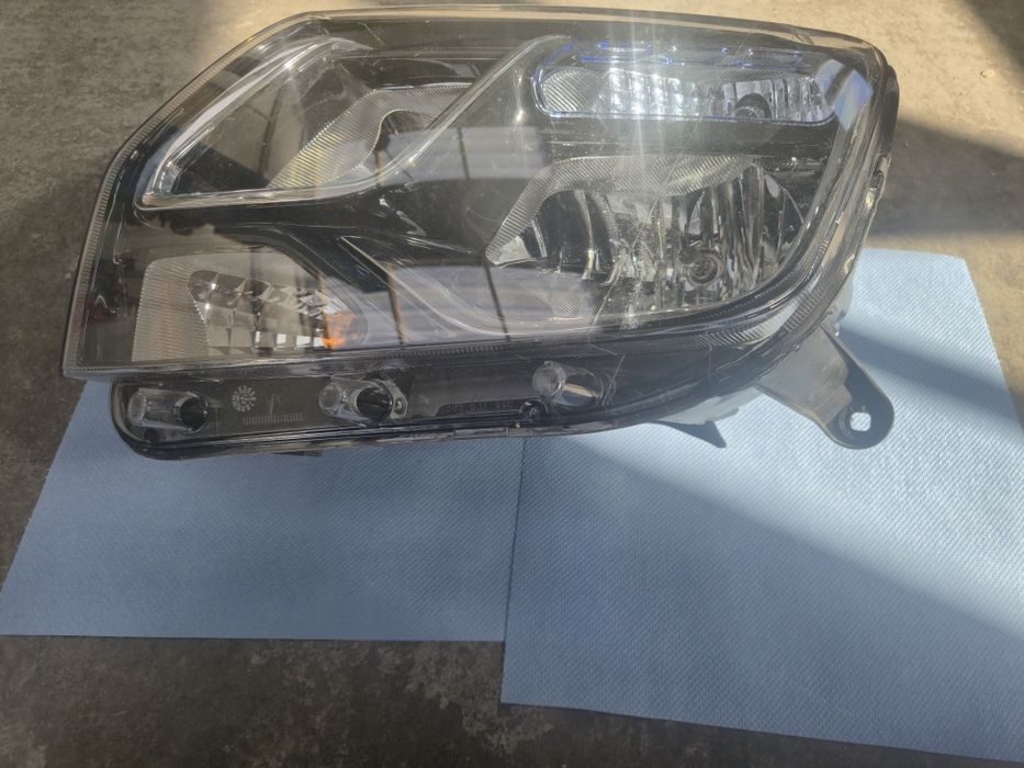 Far stanga Dacia Duster 2013-2017