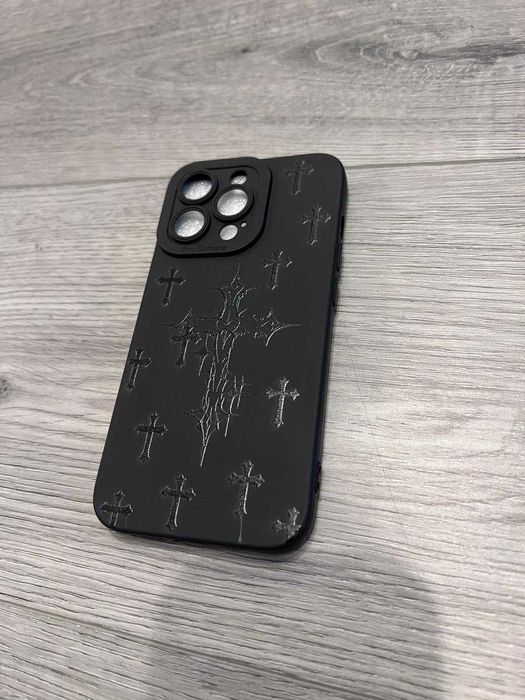 Vând diferite modele de huse pentru iPhone