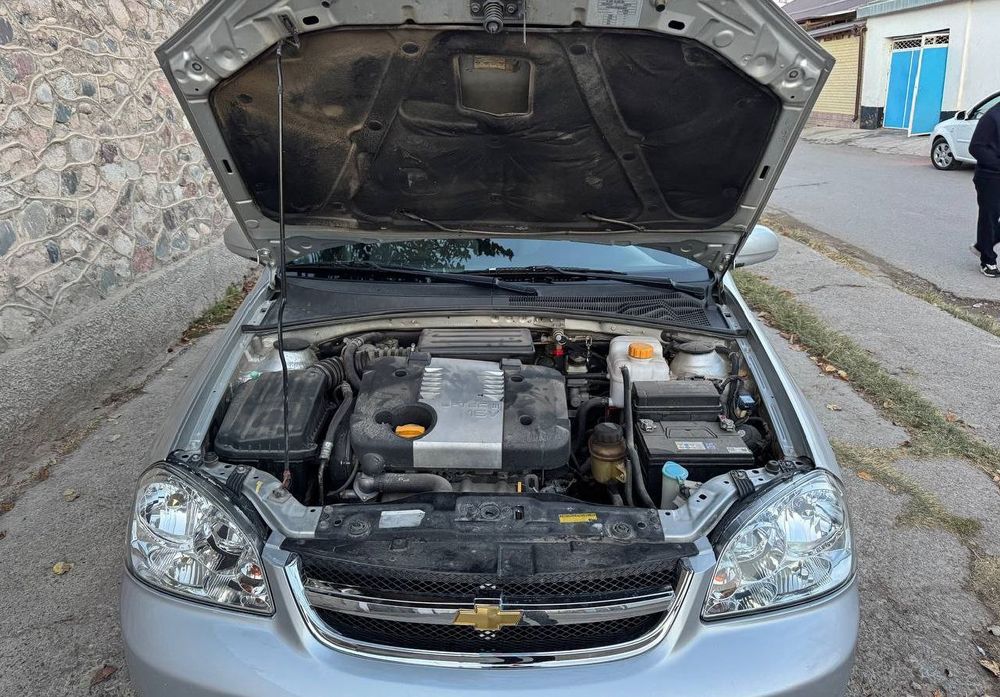 2012 yil yurgan propek. oladigan moshinada udar