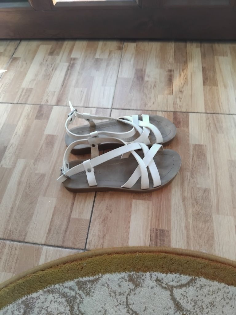 Sandale nr 36 piele