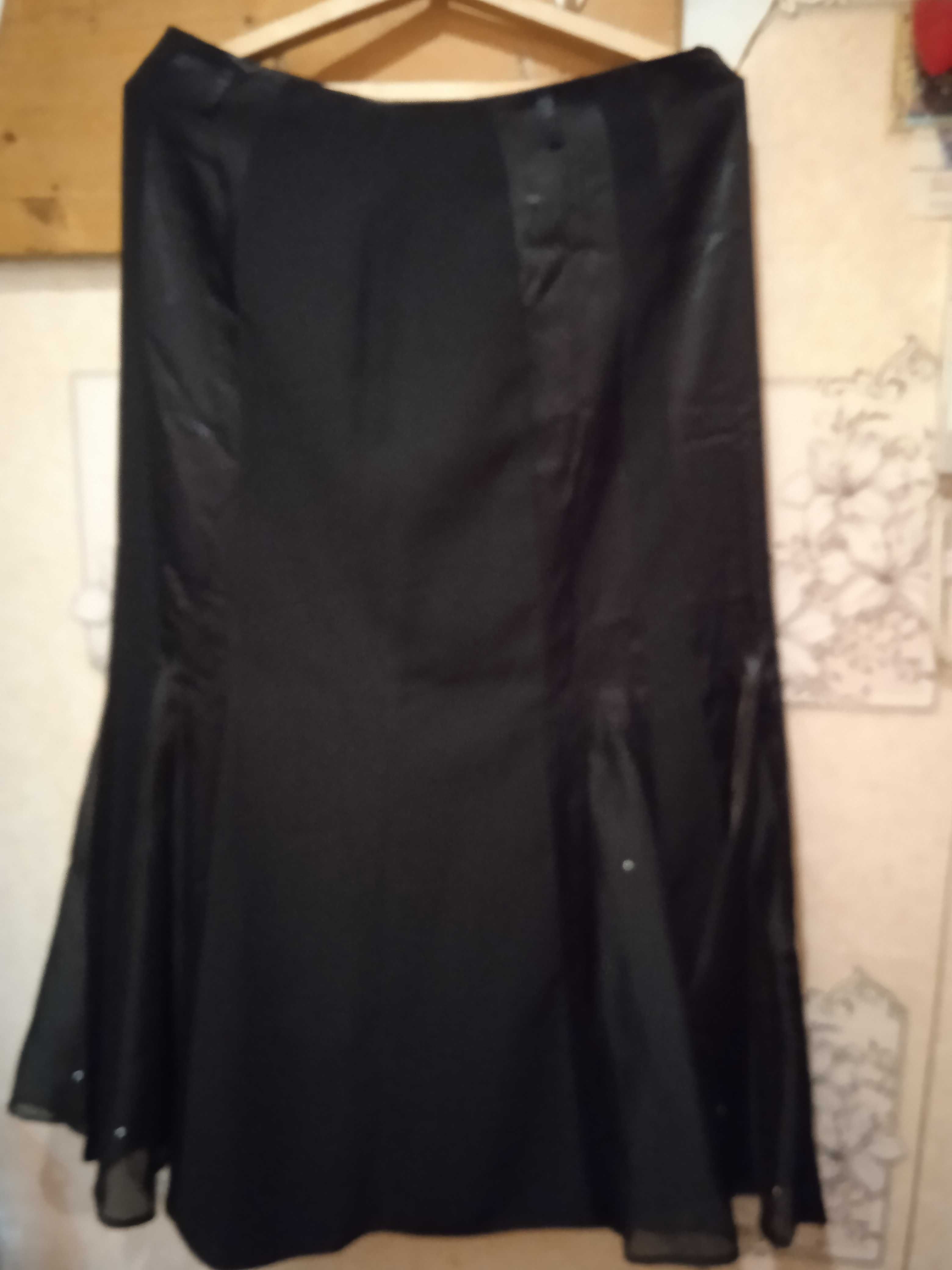 .юбка черная с нежными вставками