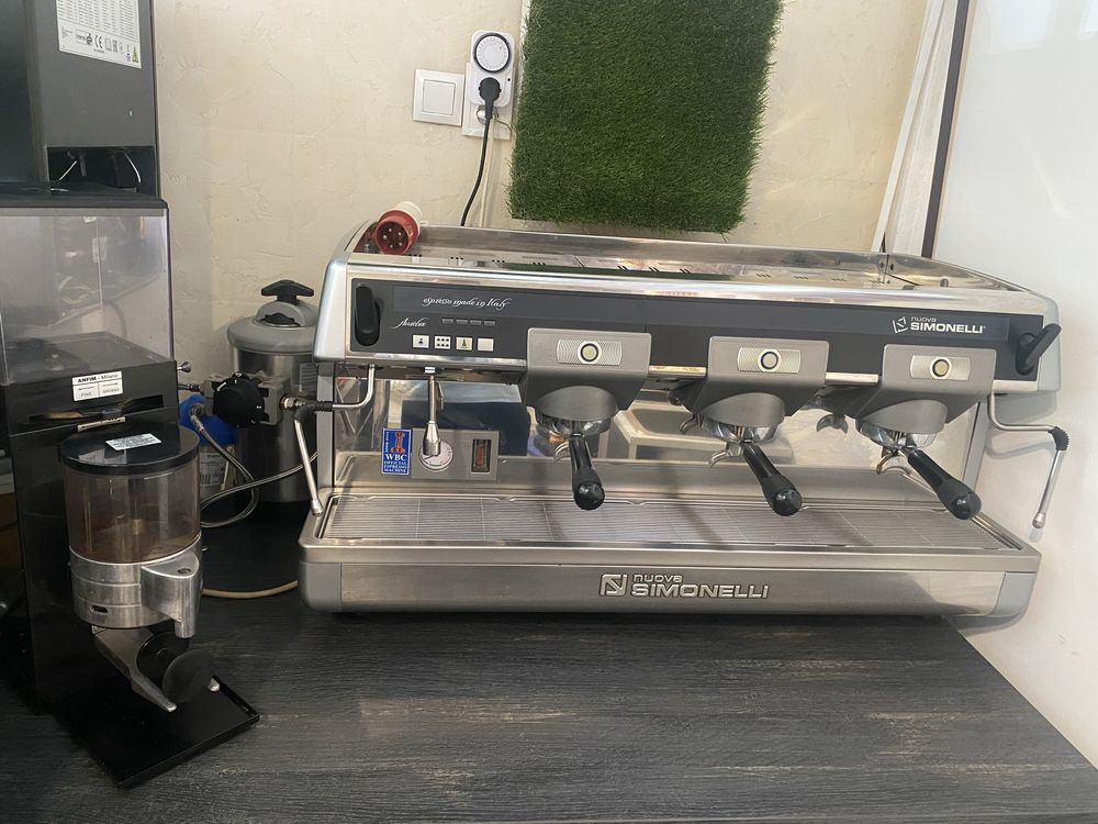 Aparat de cafea nova simoneli