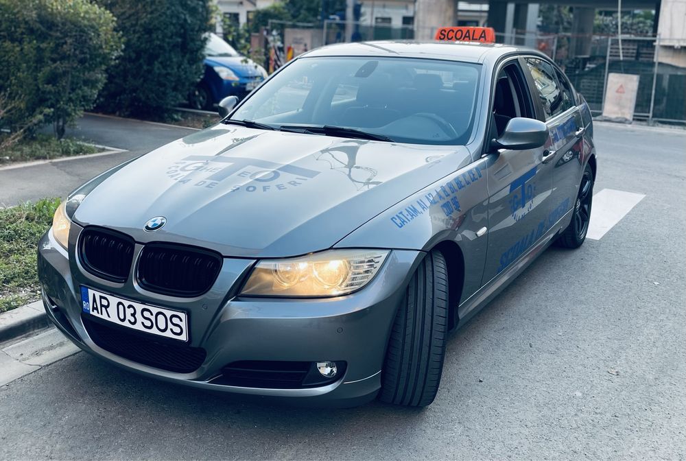 Instructor auto  Arad