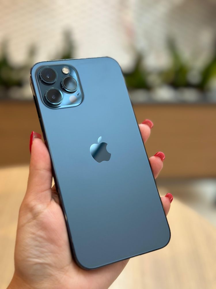 iPhone 12 Pro Max/256gb/ как новый