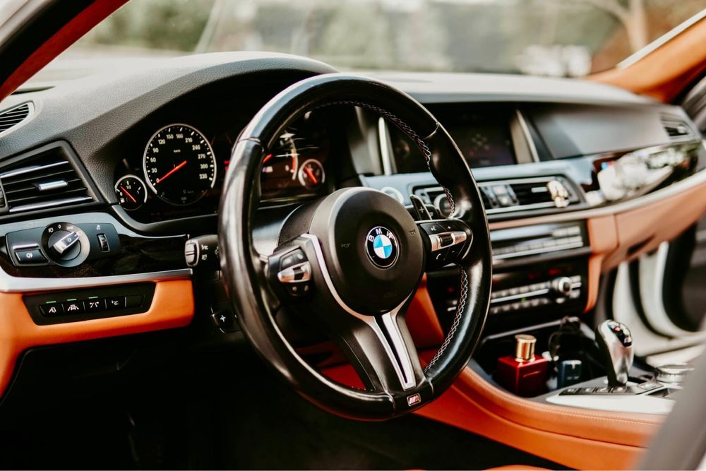 Bmw M5 individual 560cp