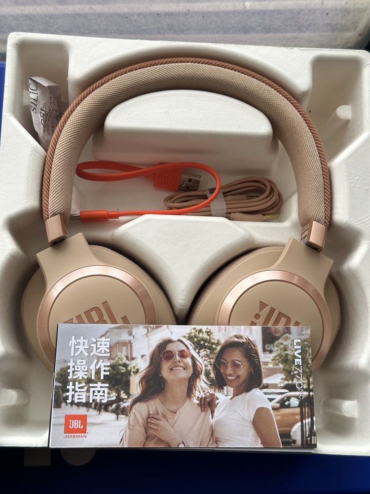 Наушники JBL Live 770NC