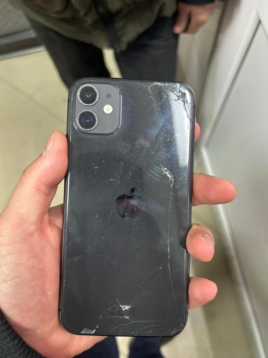 Айфон 11 64 гиг минус задняя крышка