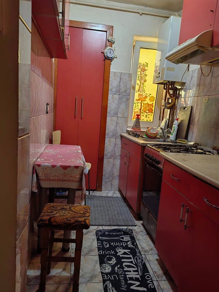 Vând apartament în zona Rahova Sibiu