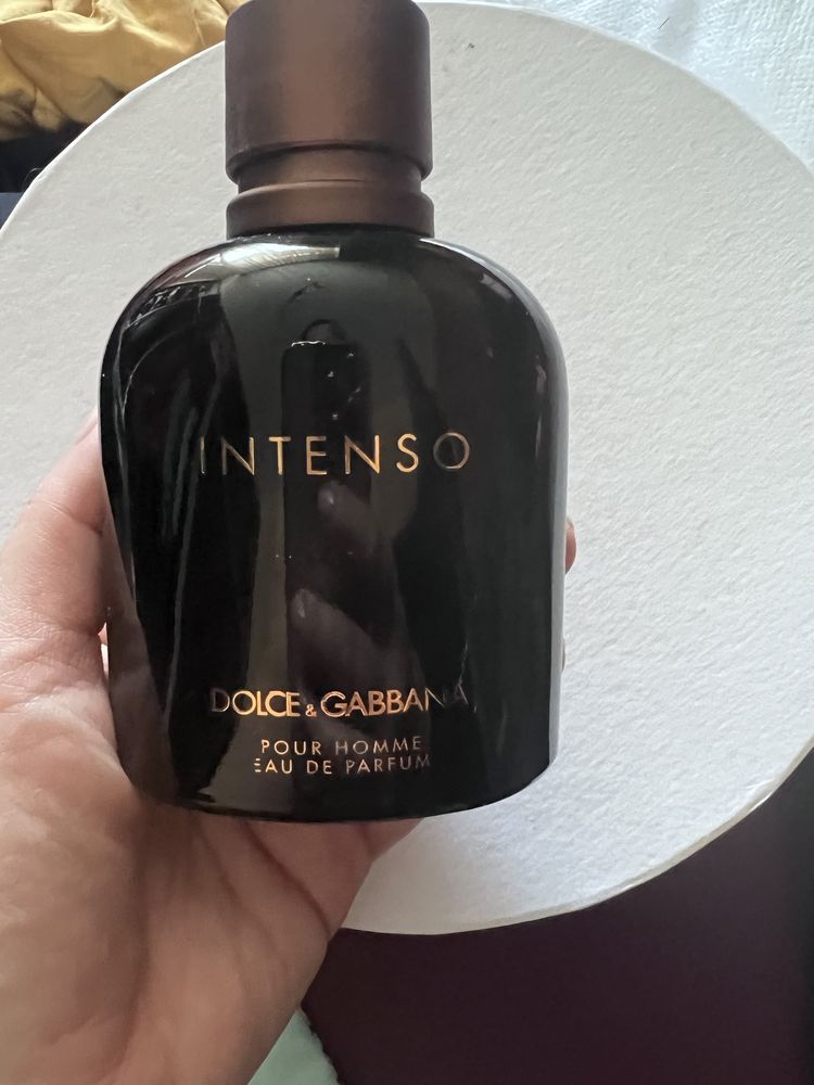 Parfum barbatesc Dolce Gabbana Intenso