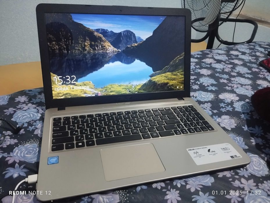 Срочно продается ноутбук Asus R540S