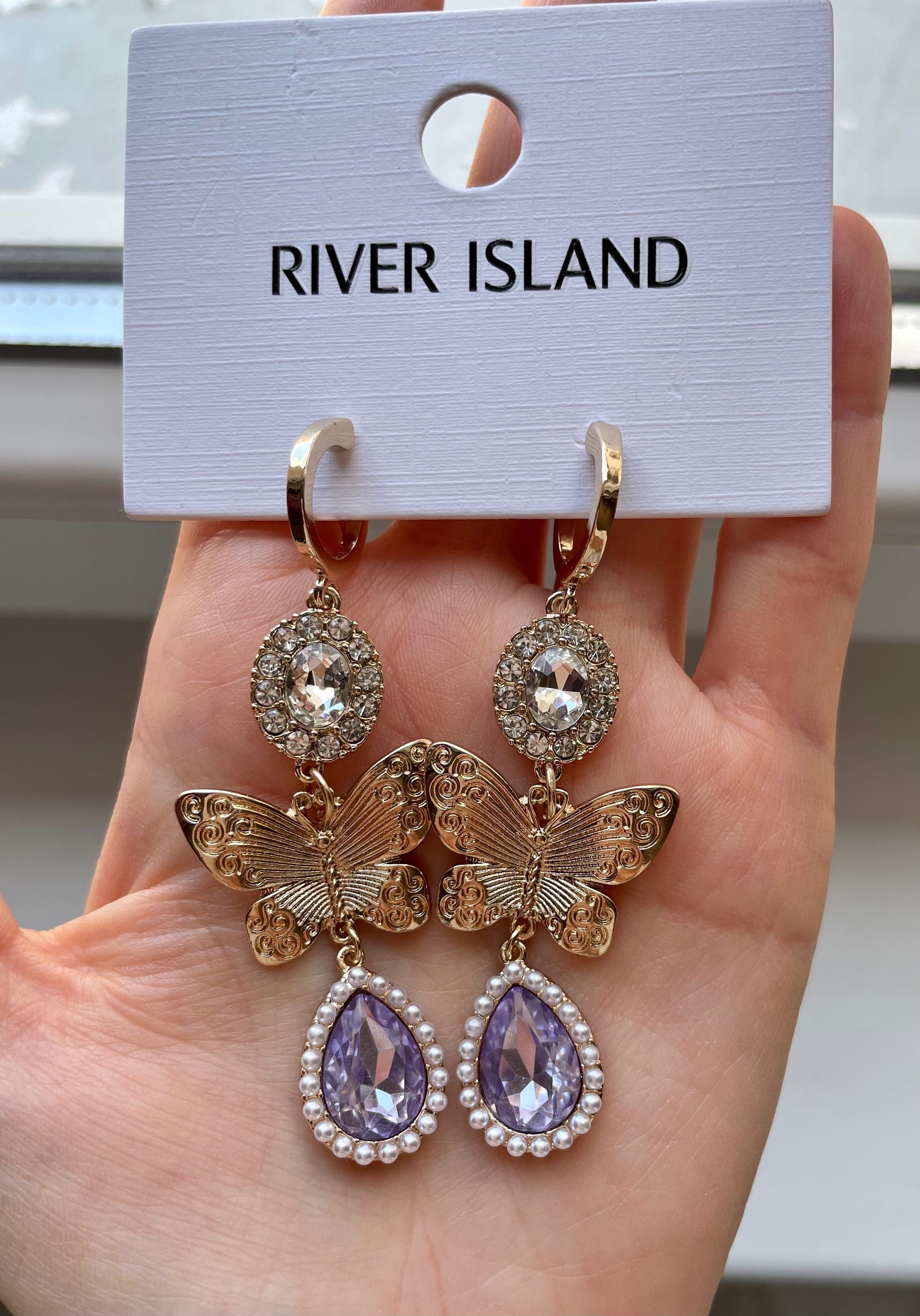 Чисто Нови Обеци + ТРИ Пръстена на River Island