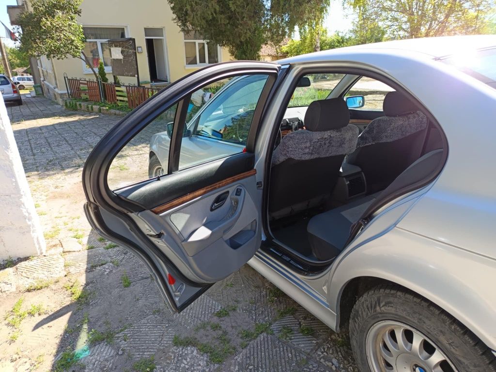 Бмв е39 525д автоматик