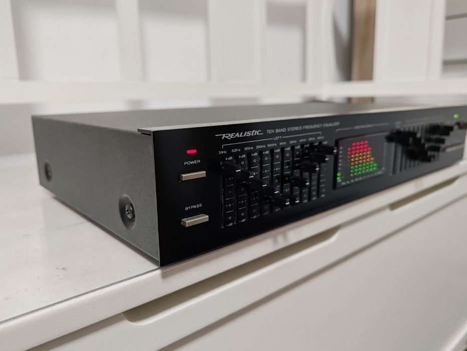 EQ, egalizator grafic Realistic, Germania