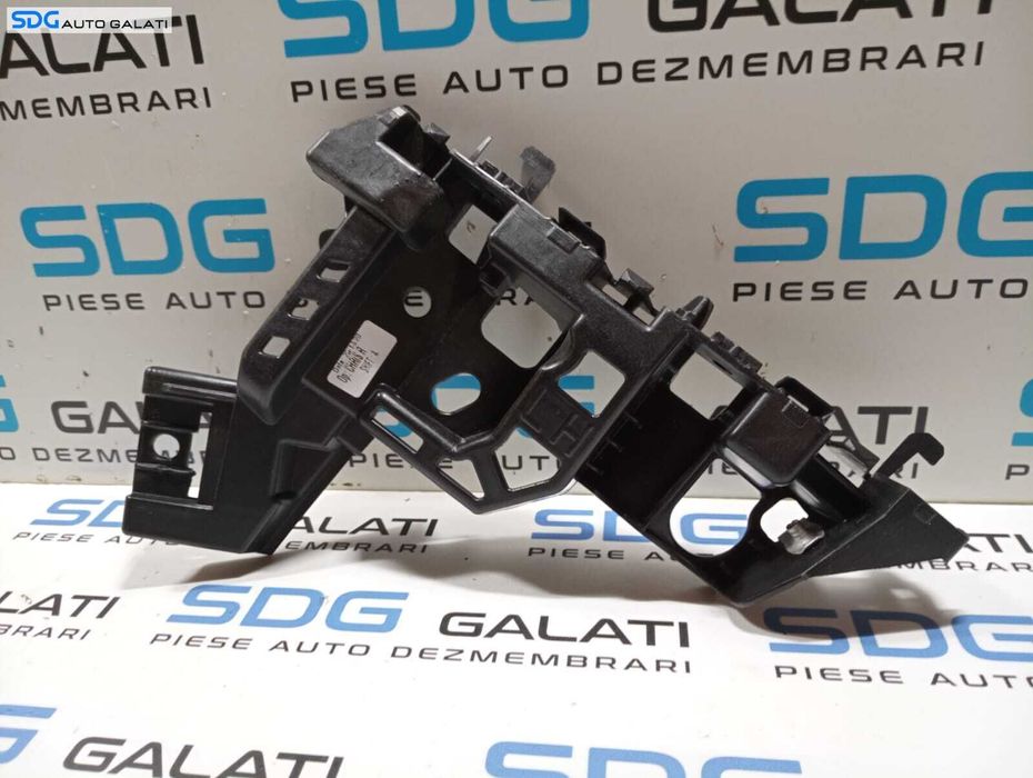 Suport Ghidaj Stanga pentru Bara Spoiler Fata Nou Opel Astra K 2015 - 2021 Cod 39020432 [M4002]