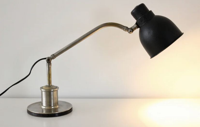 Настолна индустриална лампа