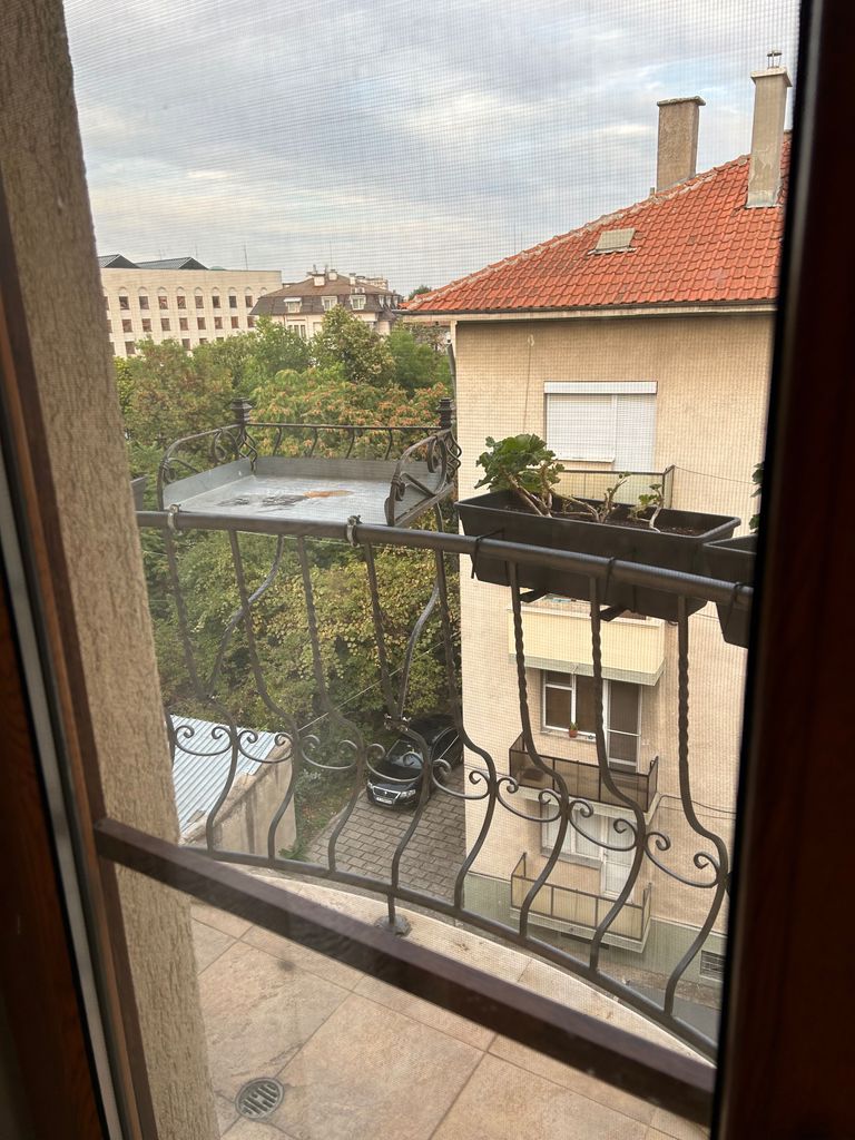 Продава се Двустаен апартамент в Хасково, Център - 57 кв.м за 1053 €/кв.м - Снимка #6