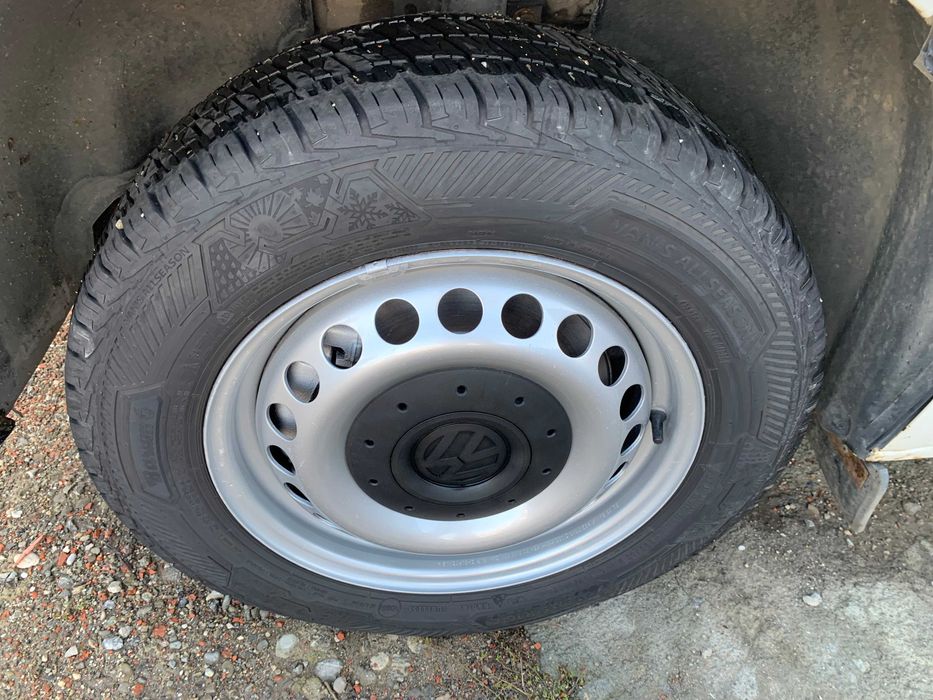 Roti/Jante VW TRANSPORTER+Anv Barum 205 65 R16C Noi_DOT 2024_AllSeason