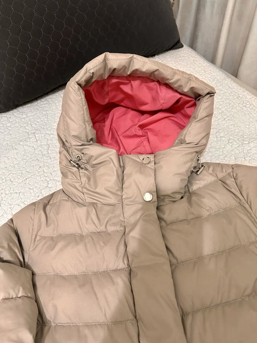 Продам зимнюю куртку на девочку