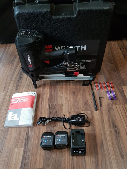 Wurth DIGA CS-3,pistol de bătut cuie în beton.